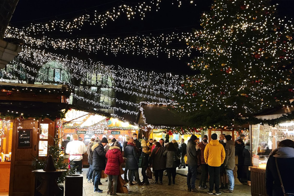 Experience an Authentic 2023 European Christmas Market